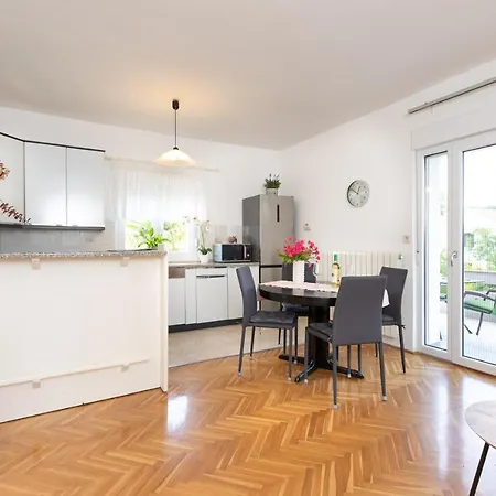Appartement House