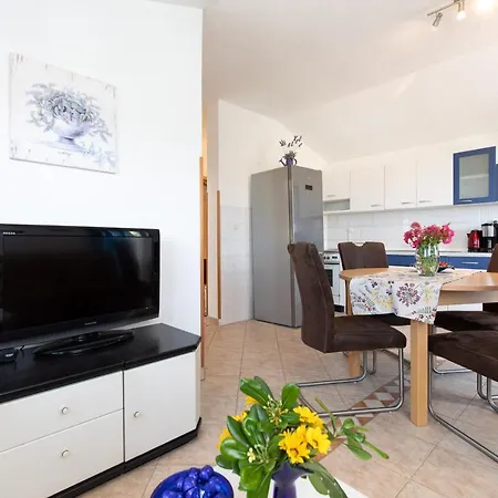 House Apartment Risika