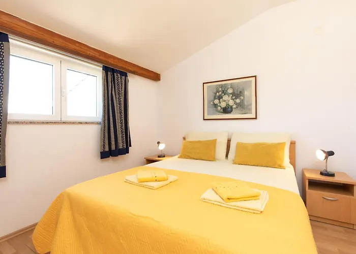 House アパート *